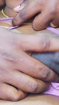 Fue a la casa de la novia y tuvo sexo duro con ella