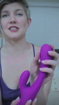 Auspacken, Bewertung und Verwendung des Flappying Vibrator durch Paloqueth - hausfrau Ginger