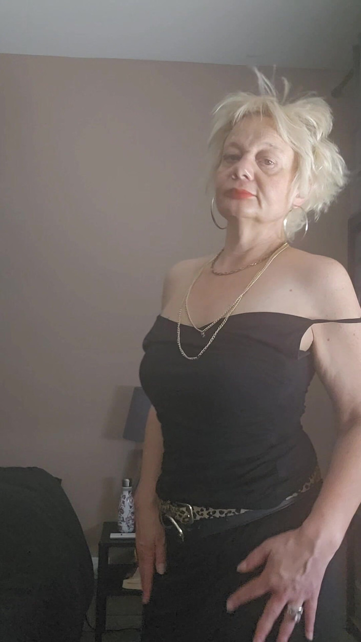 Sofy13: Your Mature, Slutty MILF Is Waiting for Your Big Cock.