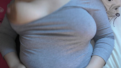 Milky Mari: Sesso senza preservativo con una ragazza tettona in un sacco...