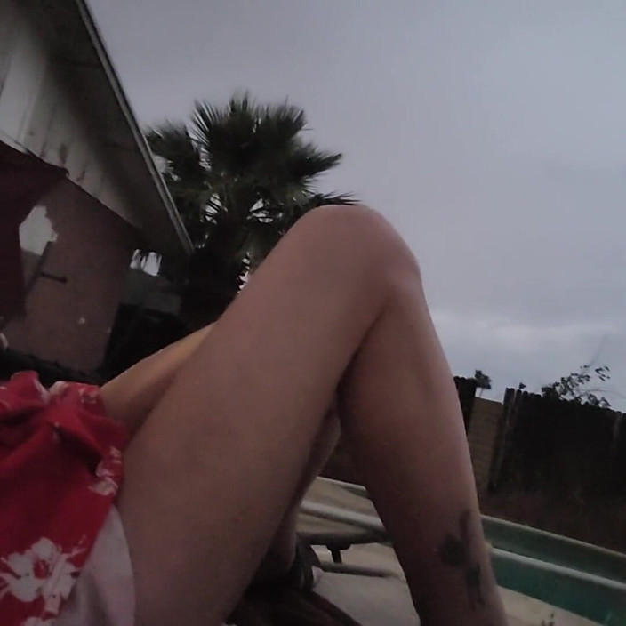 EliteLadyS: Memek tante seksi ini dientot habis-habisan di luar ruangan