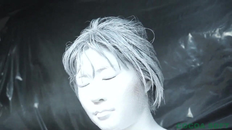 Cocoa Soft: Bílá barva na sladkém asijském obličeji a těle