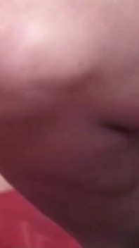 Flaca transexual latina recibe su primera cogida anal de su hermanastro