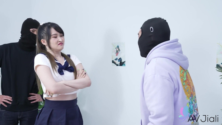 AV Jiali: Idol Minnie este futută de managerul ei