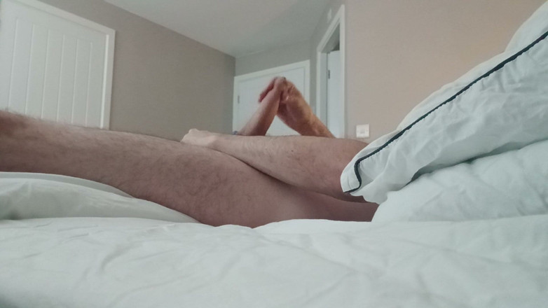 Dante5150: Housesitting și găsit fiica mea vitregă jucărie sexuală atât de masturbare...