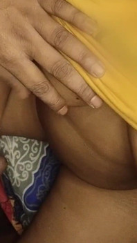 Hardcore sexuální video indického nevlastního bratra a nevlastní sestry