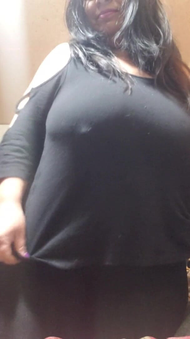 Riderqueen: Mama vitregă venerează curul acasă