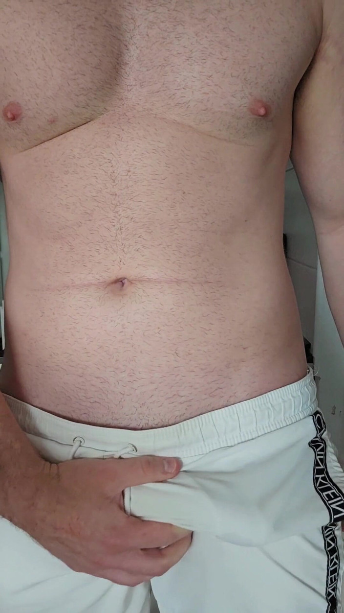 PhantomGentX: Vizinho pego na janela, é punido com meus pés e carga...