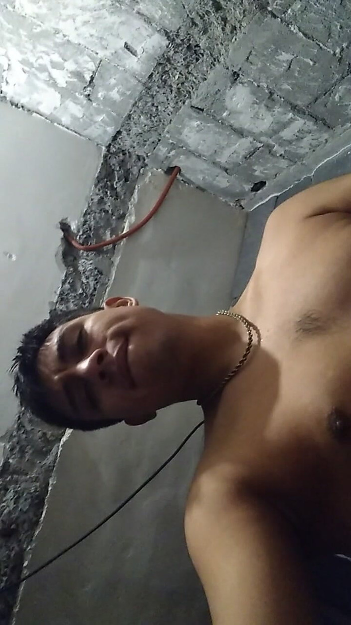 AlexAlejandro13: Îți place cum iese laptele meu