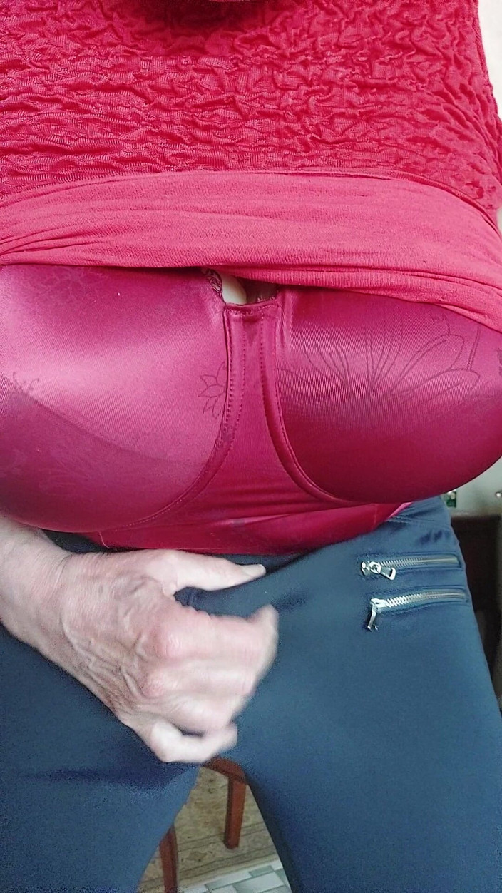 Antoon77: Развлечение в одежде