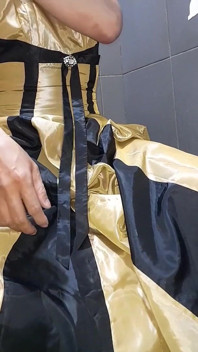 Vestido de cetim dourado de seda, vestido longo, masturbação