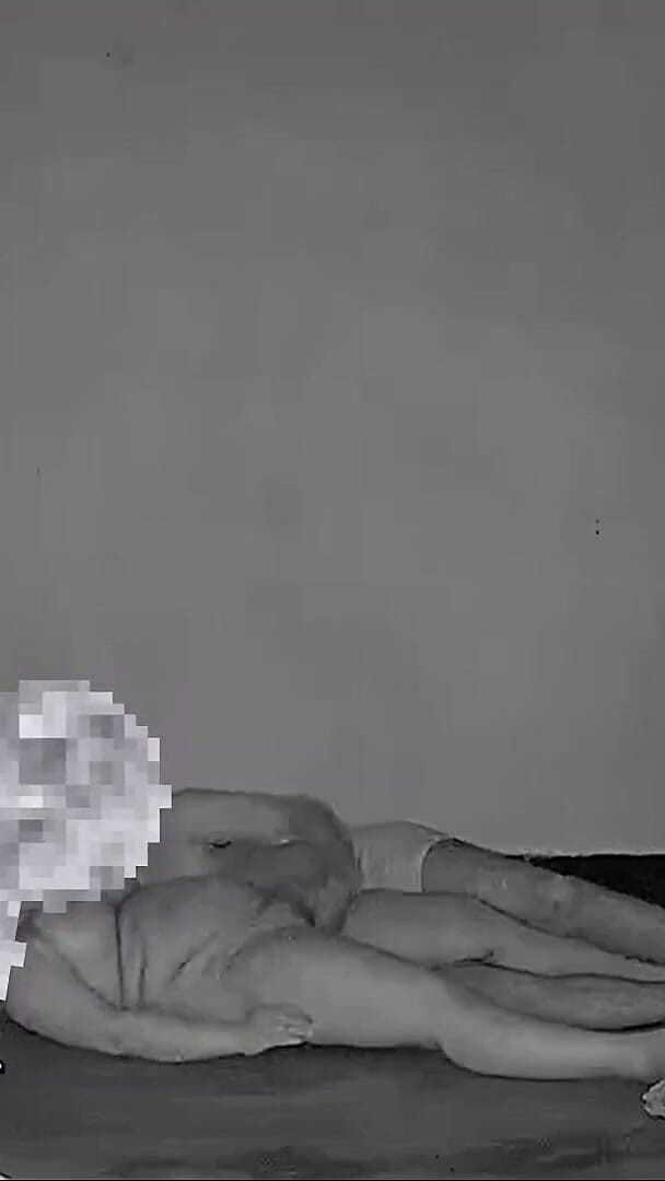 Niharika Thakur: Секс З Колишньою Дівчиною З Презервативом, Насолоджуючись Повним Відео