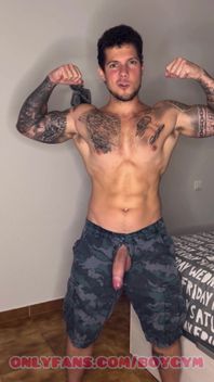 Military Gay Shows How His Weapon Cums