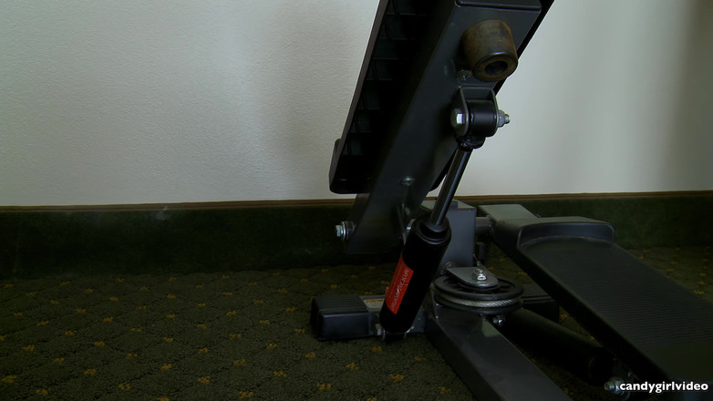 CandyGirl Video: Addie Juniper - Erotické cvičení