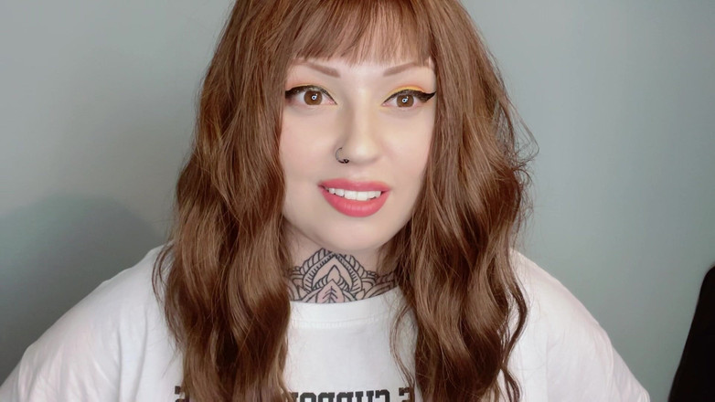 Miss Valentina: La polla más pequeña que he visto humillada