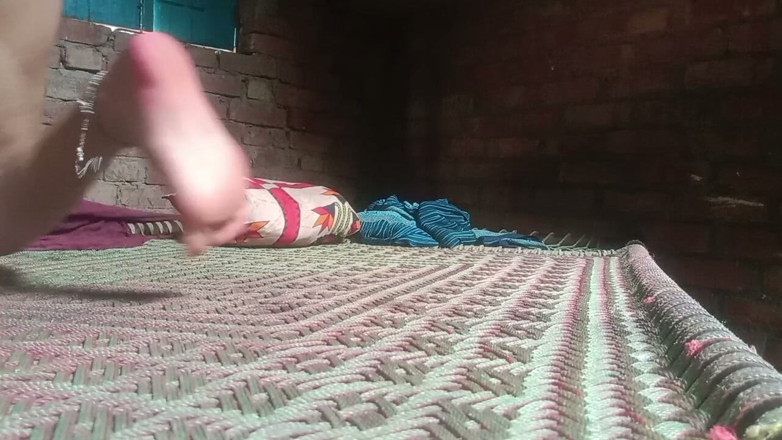 Pushpabhabhi51: India suhagrat ka primera vez en sari, primera vez bhabhi...