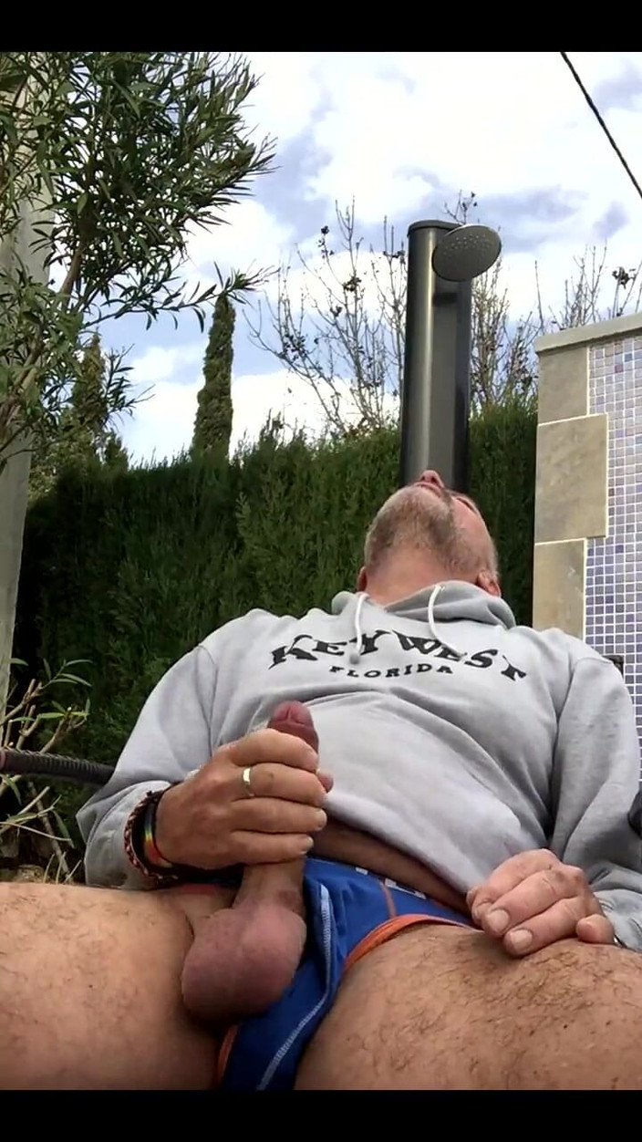 Daddybearvlc: Stream Inizio alle ore 02/15/2024 01:58