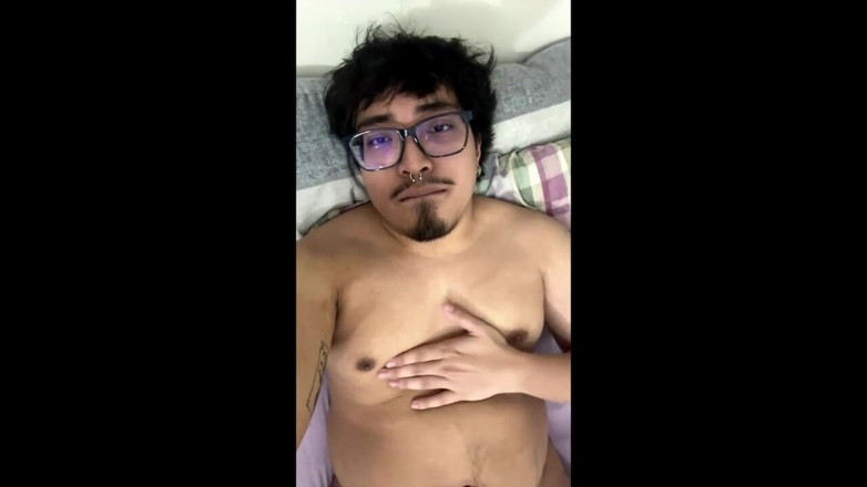 Rent a gay productions: Pulchny 23-letni filipiński pulchny chłopiec żyje na Cam2cam z ojczymem dirty talk