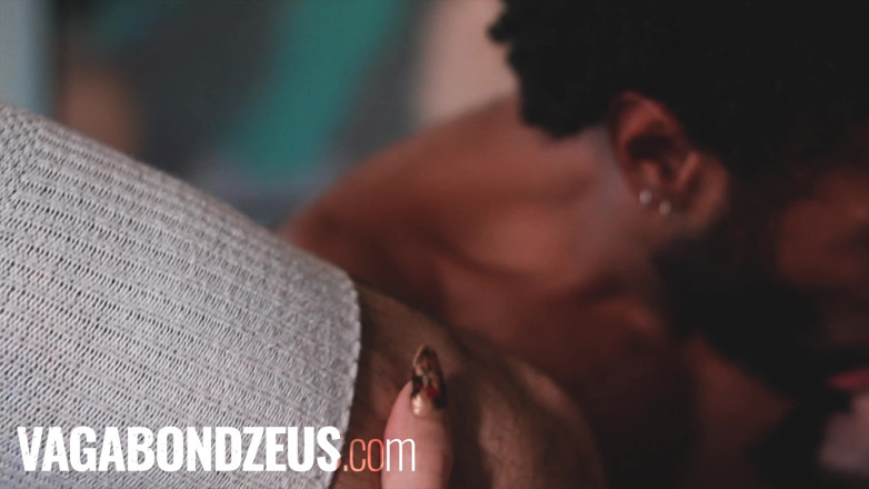 VagabondZeus - Erotic Filmmaker: Sexy Fidžika s krásným čůrákem šuká