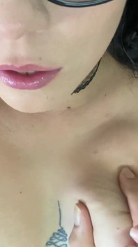 Adik tiri Latina saya Feigns mahu saya mengongkeknya! - Lucah dalam Bahasa Sepanyol