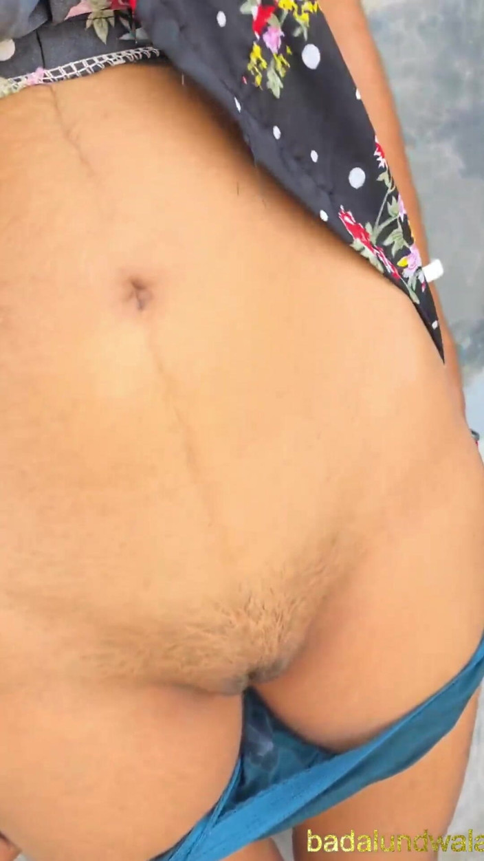 Desi_sexy_boy: Hintli köylü kız sıkı amcık açık havada seks videosu desi...