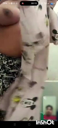Moja żona dobrze się bawiła podczas rozmowy wideo seksu wideo