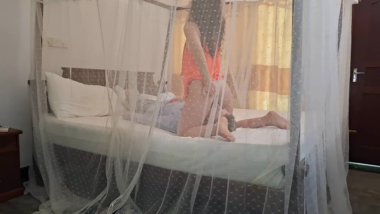 Karina_Doll: Best Facesitting Hotel Worker, Tourist Licking Pussy