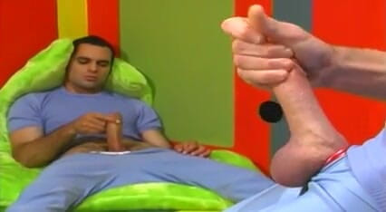 Hot Latinos dudes not gay but curious: Sexy hetero-latino fickt zum ersten mal 17