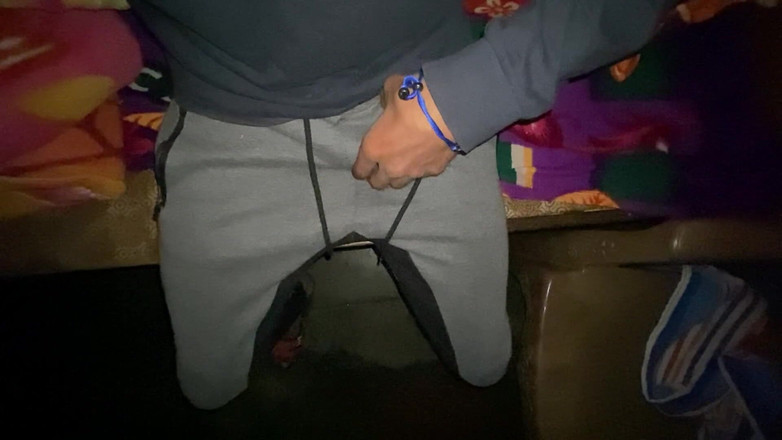 Shonai: Ho visto una ragazza sul posto e il mio pene è...