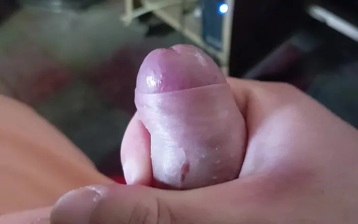 camusjr7: Approaching My Cock