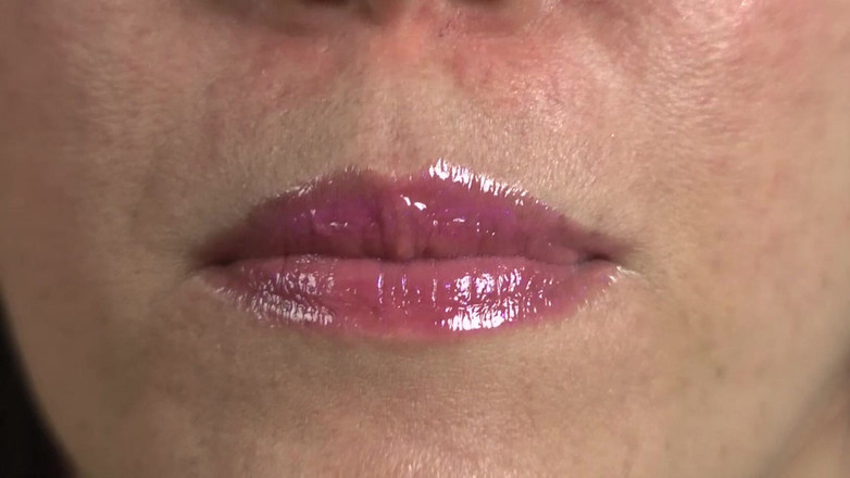 Evangelines Fetish: Gloss Lipstick