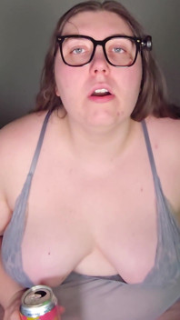 Burping asmr bbw 13 phút của burps, sips fizzing và boob nảy