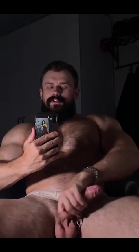 Mister Stone: Растет