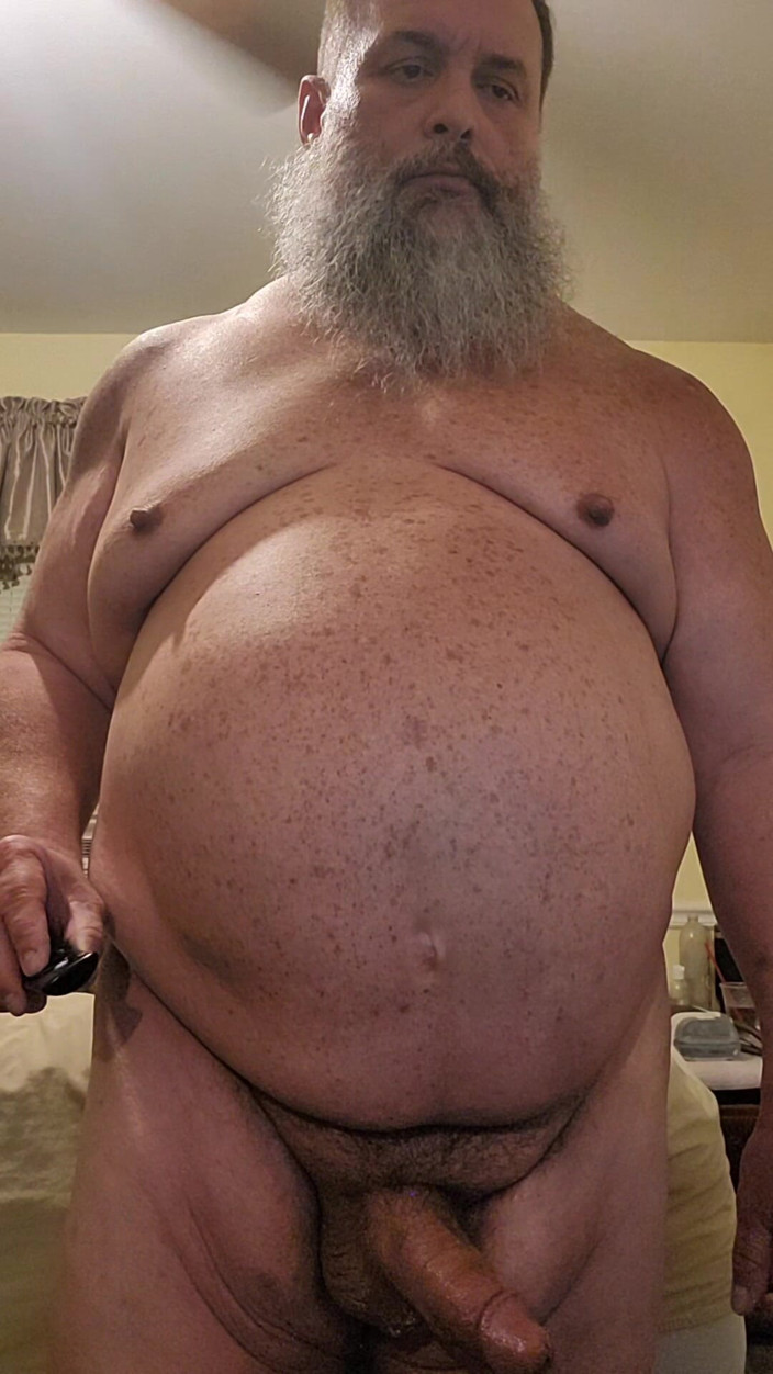 GeneWadexxx: Urso barbudo de manhã bate hora