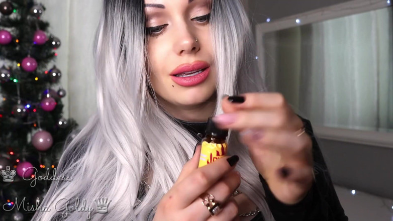 Goddess Misha Goldy: Pancutan mani dan pergi lebih mendalam ke dalam ketagihan anda...