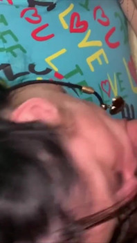 Adoro succhiare il mio vicino quando sua moglie non è a casa