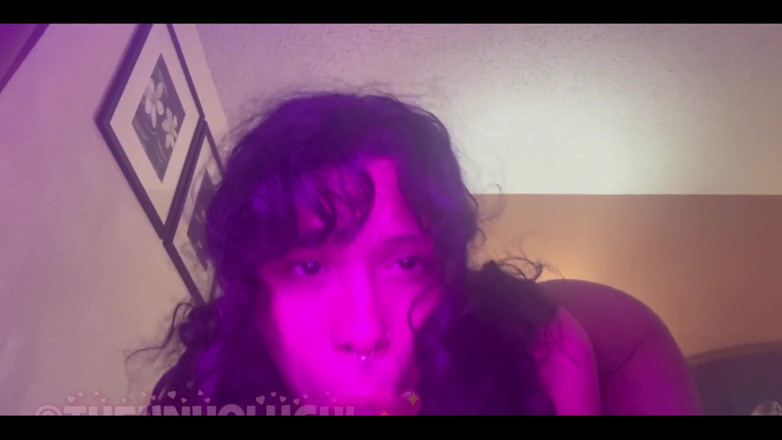 theunholychi: Praticando antes de uma facetime