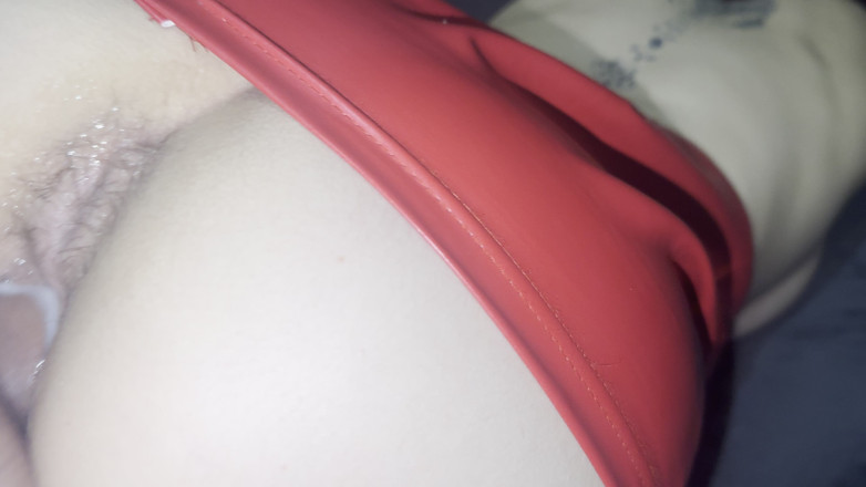 Emily 18: Saya memancut pada zakar besar pertama saya dan dia mengisi...
