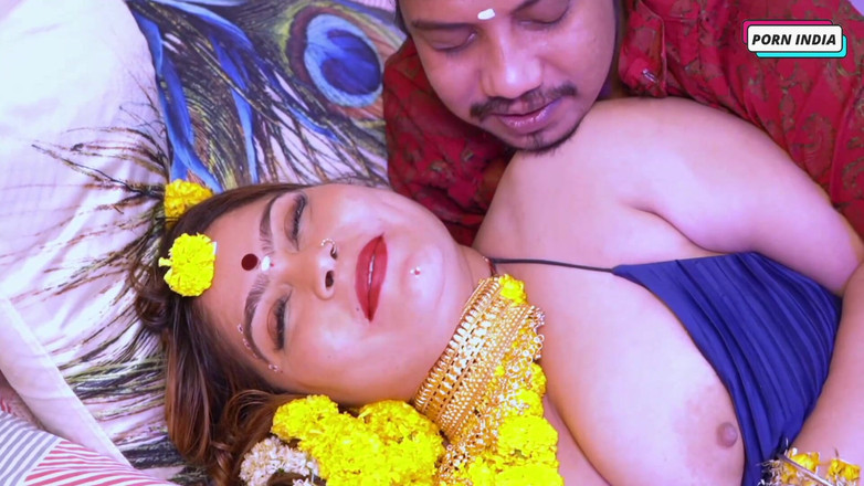 Porn India Studio: Romantyczny gorący seks w nocy poślubnej z mężem