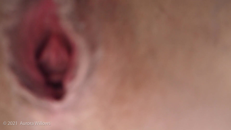 Aurora Willows: POV face sit