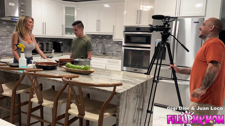Fill Up My Stepmom: Bts with Gigi Dior Part1