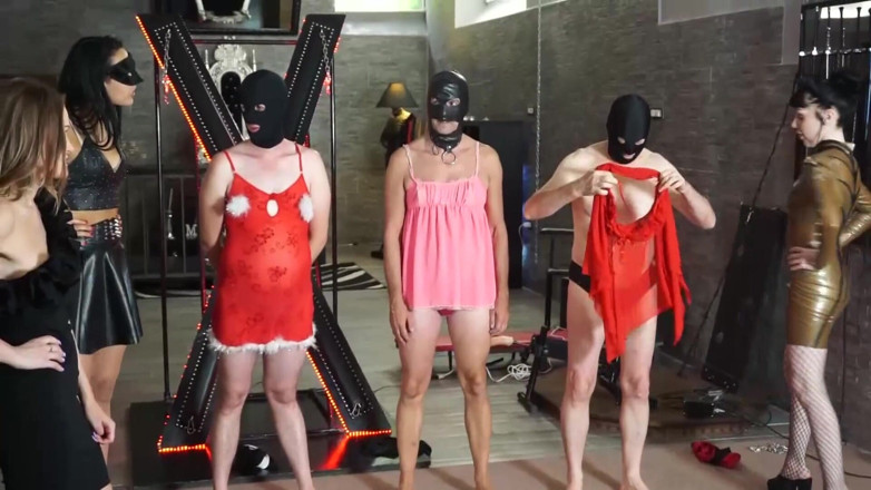 Lady Mesmeratrix Official: 노예에게 크로스드레스와 게이 오럴을 강요하는 여주인