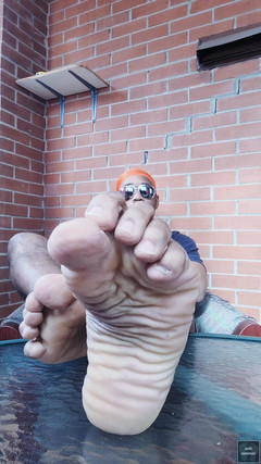 Soft Soleman: Křížové a nepřekřížené podrážky (2025)