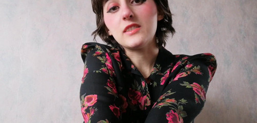 The Antichristrix: Cewek dominan mengolok-olokmu di hari valentine