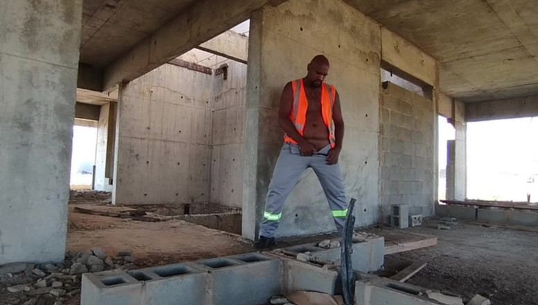 TheBlacKHunterr: Nach der Arbeit schaute ich auf der Baustelle vorbei, um...