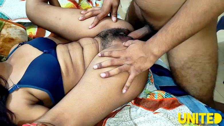 UnitedCourse31: Seks indyjski z dziewczyną Desi