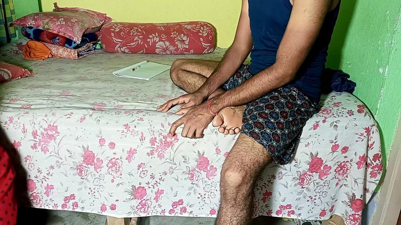 FireeCouple: Padne Aye ladke ne阿姨k sath在厨房我做爱