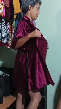 Când sora vitregă este fierbinte trebuie să o fuți și să-i dai tot sperma mea