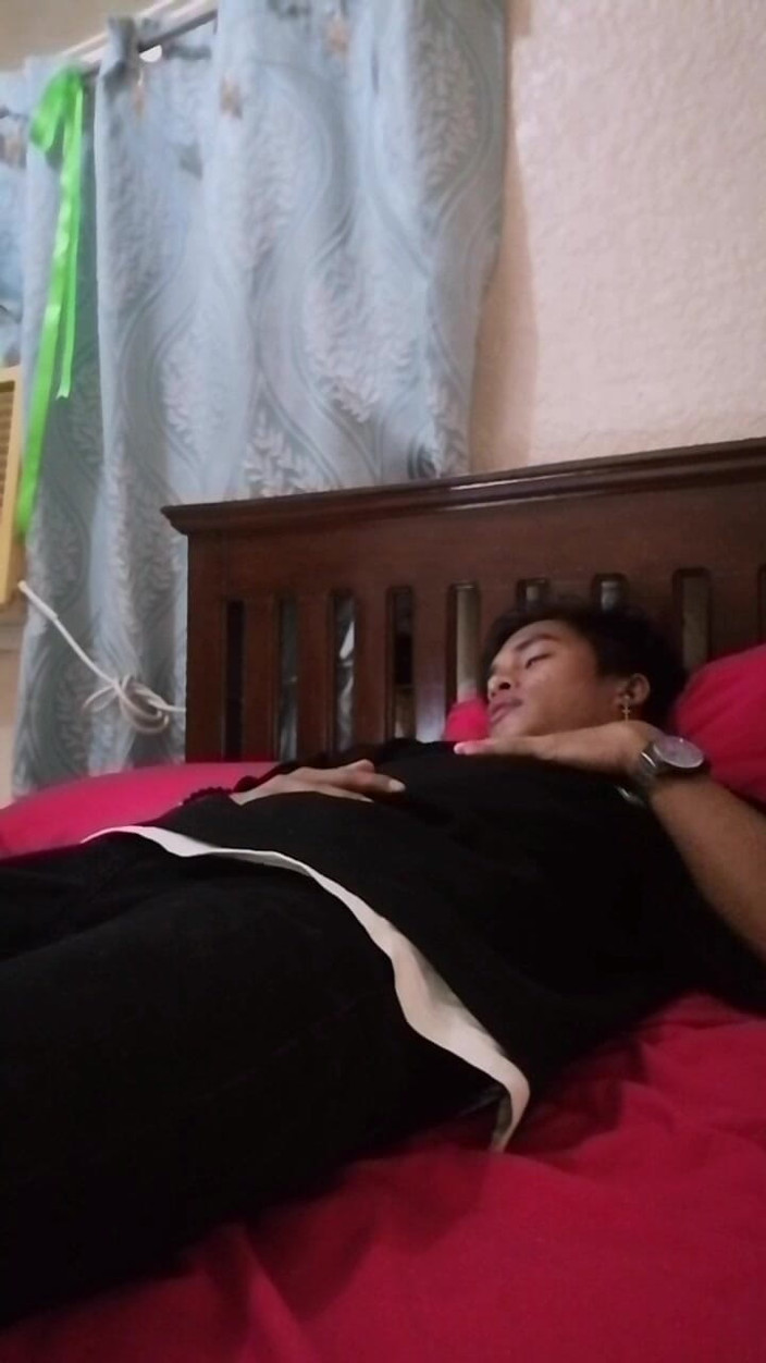 Fleshlab Gay: Twink Pinoy Guy Wank and Cumshot on His Bed