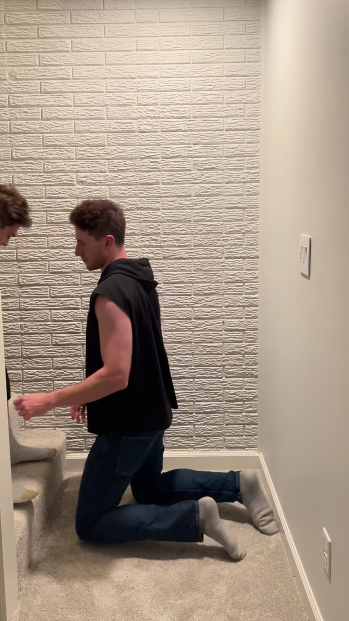 The Step Brothers: Mijn stiefbroer een pijpbeurt geven op zijn verjaardag